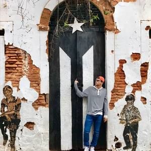 Meet your Posher, Carlos